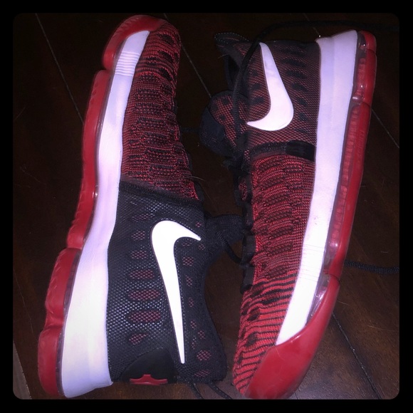 red kd basketball shoes